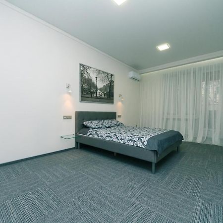 Hotrent City Deluxe Київ Екстер'єр фото