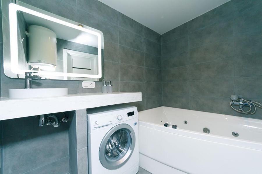 Hotrent City Deluxe Київ Екстер'єр фото