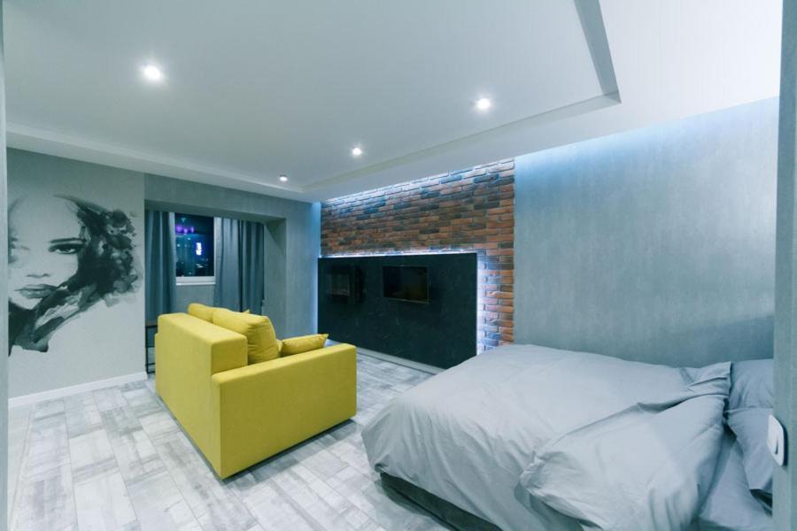 Hotrent City Deluxe Київ Екстер'єр фото