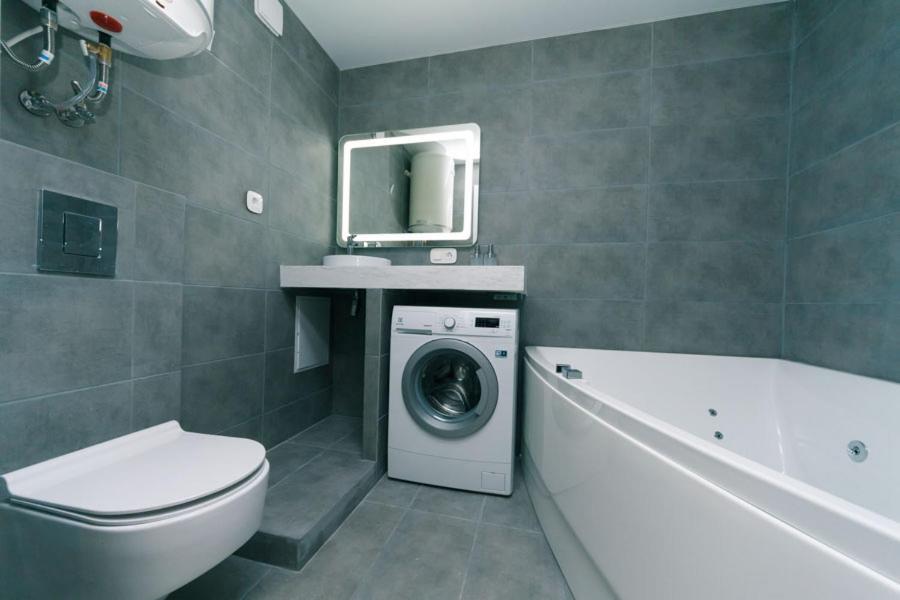 Hotrent City Deluxe Київ Екстер'єр фото